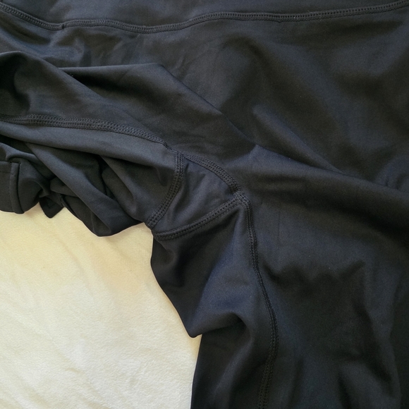 Yeoreo Hedda CoreFlex Cargo Leggings - Picture 8 of 9